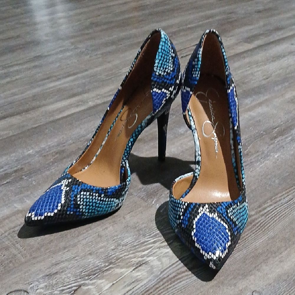 Jessica  Simpson blue black white snakeskin print heels Sz 8 NWOB